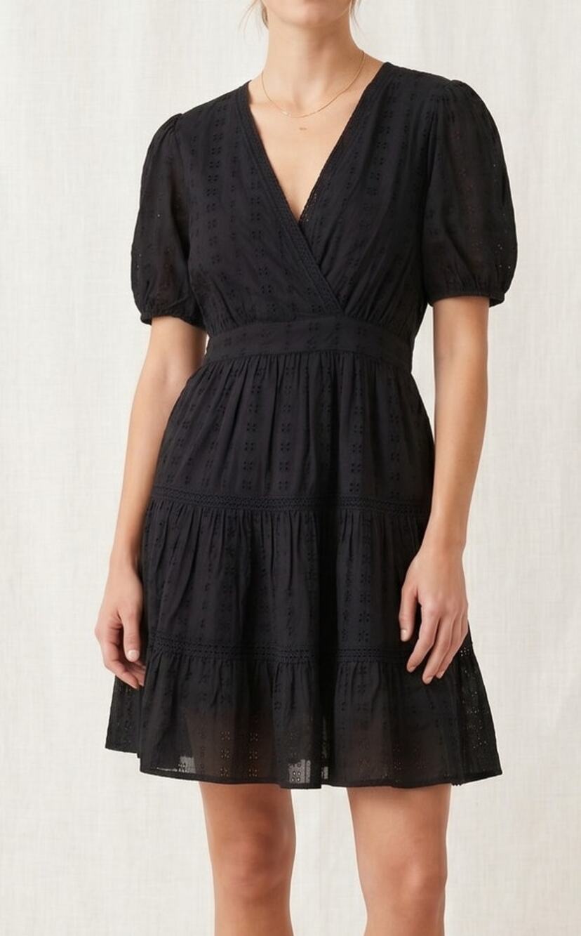 Grace + Karma Medium Black Eyelet Dress V Neck Short Sleeve NEW NWT